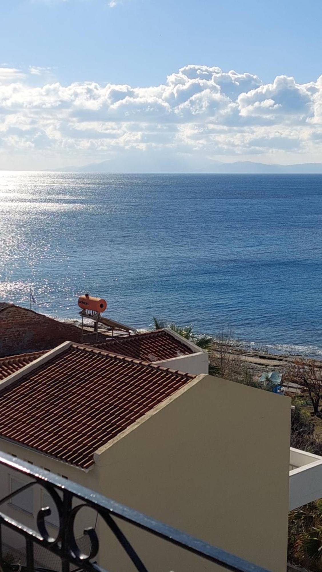 Dolphins Appartement Plomari