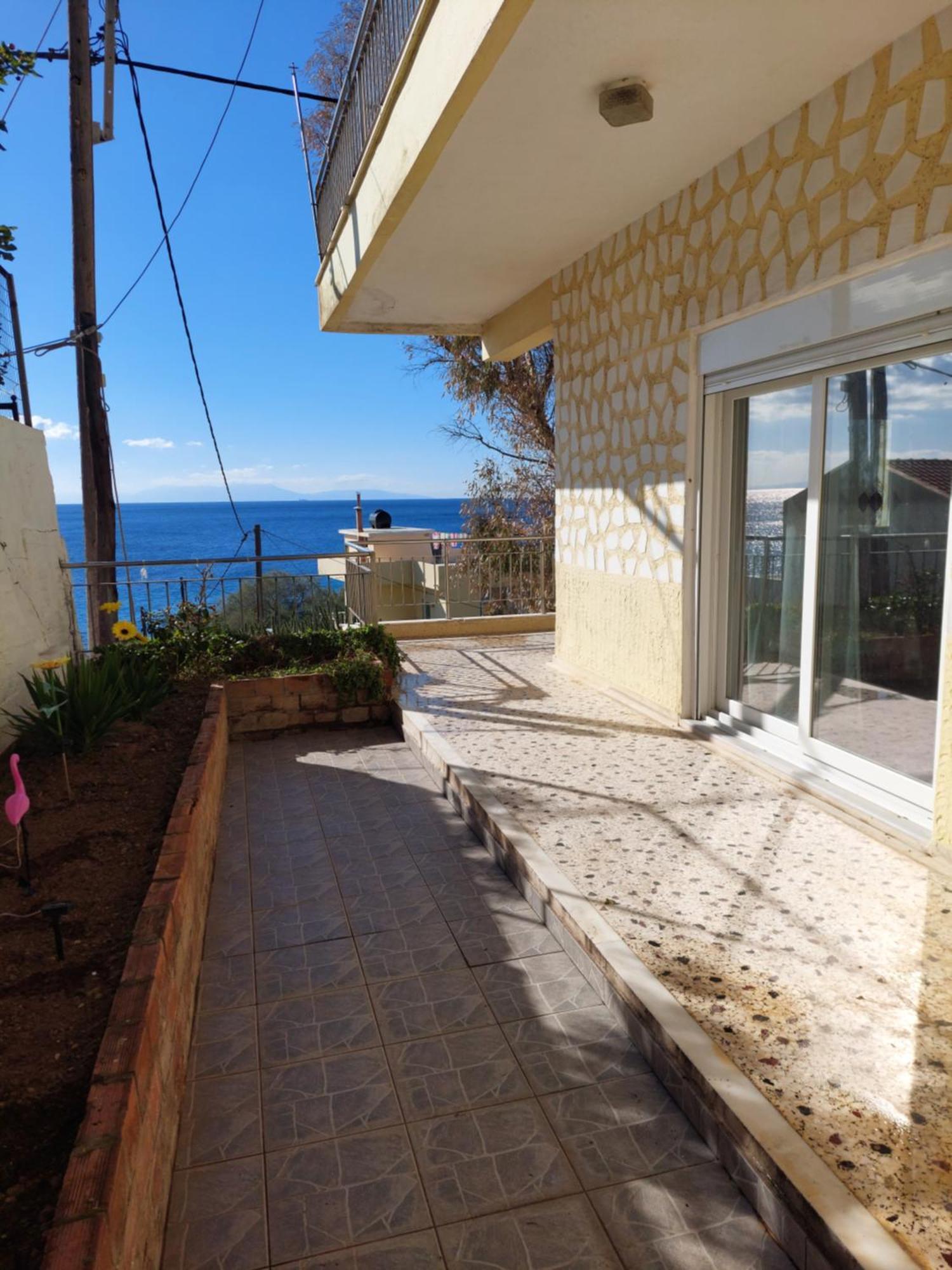 Dolphins Appartement Plomari